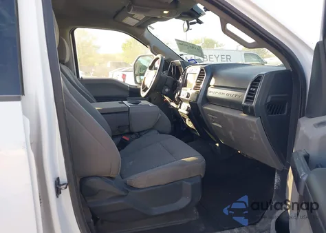 2022 Ford F-250 Xlt z USA, uszkodzony, nr VIN 1FT7W2BT5NEF15523